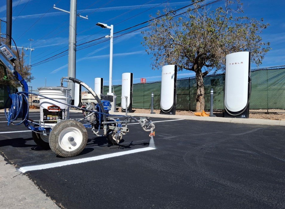Commercial asphalt and parking lot project