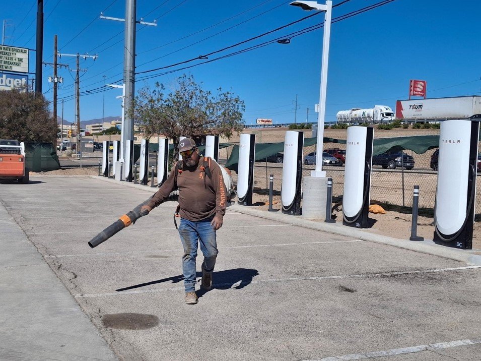 Commercial asphalt and parking lot project