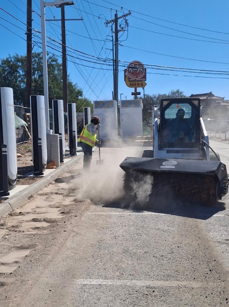 Commercial asphalt and parking lot project